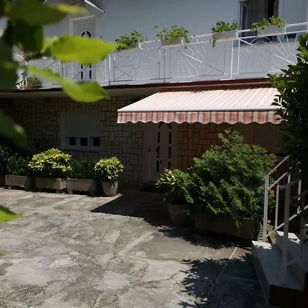 Dino * Novi Vinodolski