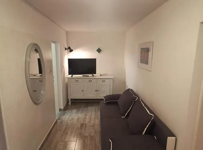Apartament Dino *