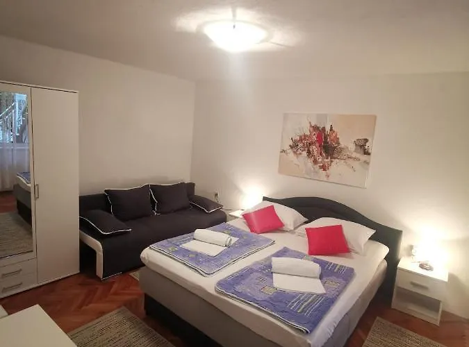 Apartament Dino *