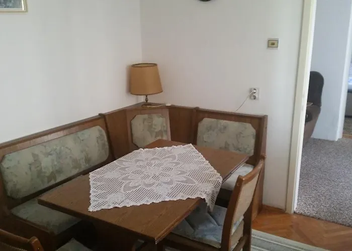 Apartament Dino *